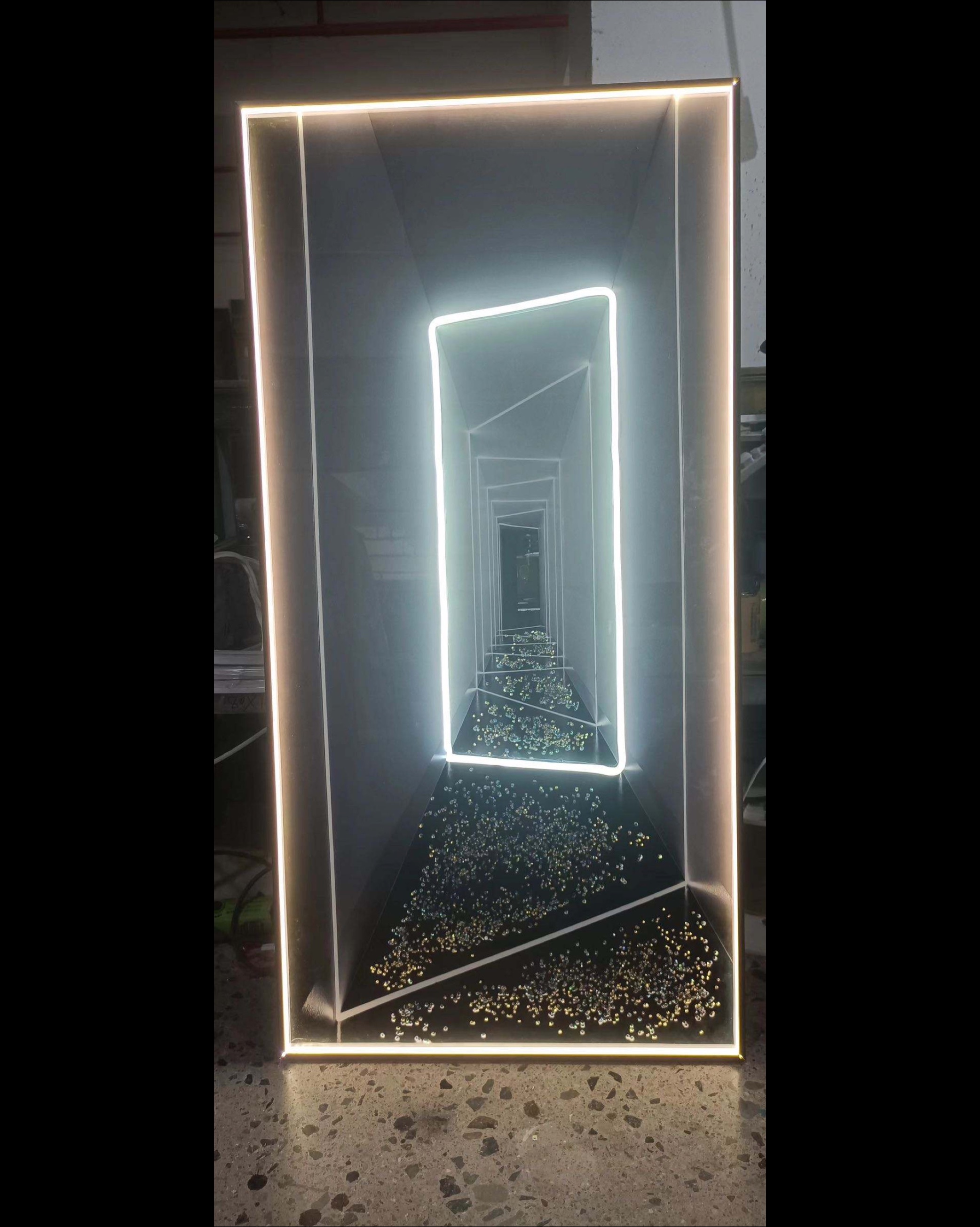 Light Wall Frame alternate view 9